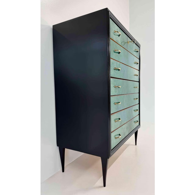 1950s Art Deco Italian Seven-Drawer Chest in Aquamarine Parchment and Black Lacquer, 1950s For Sale - Image 5 of 12