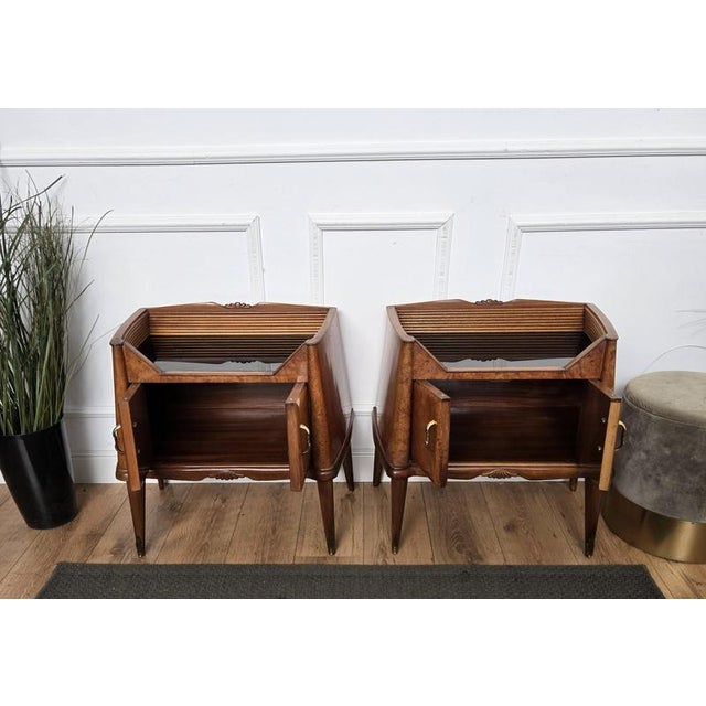 Metal Mid-Century Art Deco Italian Nightstands in Walnut and Glass Top, 1950s, Set of 2 For Sale - Image 7 of 10