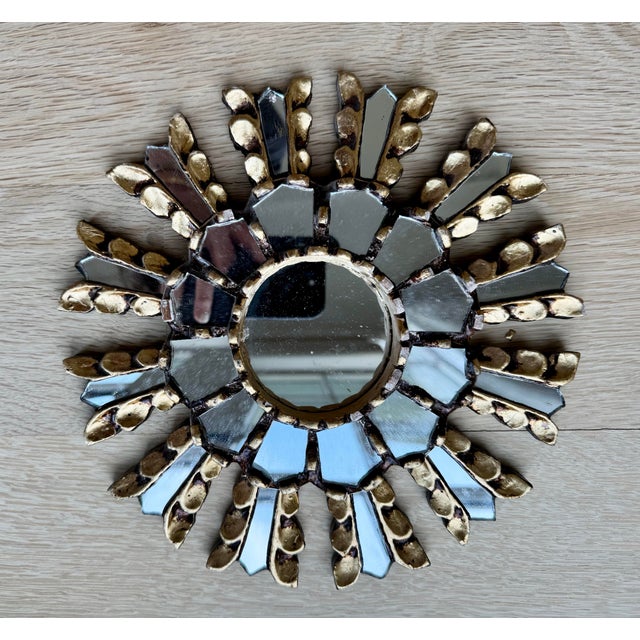 Vintage Hand-Carved Peruvian Giltwood Sunburst Mirror Collection – Set of 5 | Designer Provenance For Sale In Chicago - Image 6 of 10