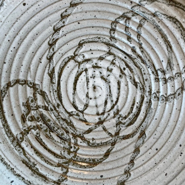 Contemporary 1980's Abstract 22" Stoneware Charger - By Ken Edwards - Montana For Sale - Image 3 of 9