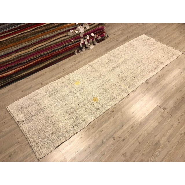 1960s Vintage Handmade Decorative Vintage Kilim Rug- 2′7″ × 8′6″ For Sale - Image 4 of 11