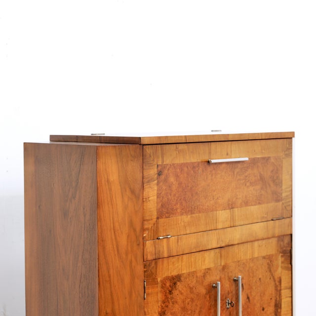 1950s English Walnut & Burl Dry Bar Liquor Cabinet For Sale - Image 9 of 15