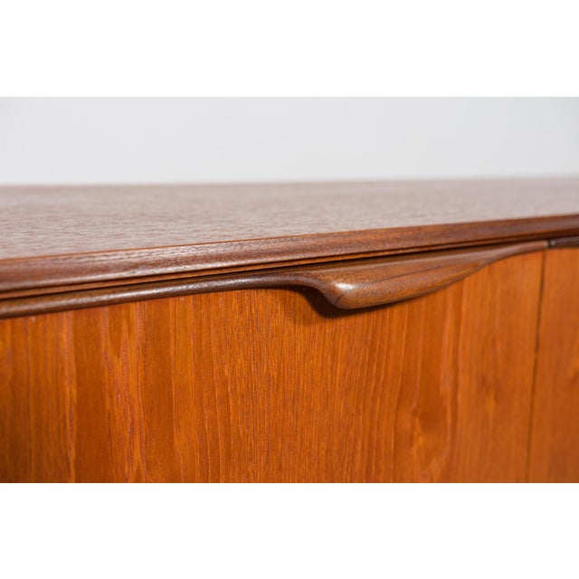 Mid-Century Modern Teak Sideboard by Tom Robertson for McIntosh, United Knigdom, 1960s For Sale - Image 15 of 18