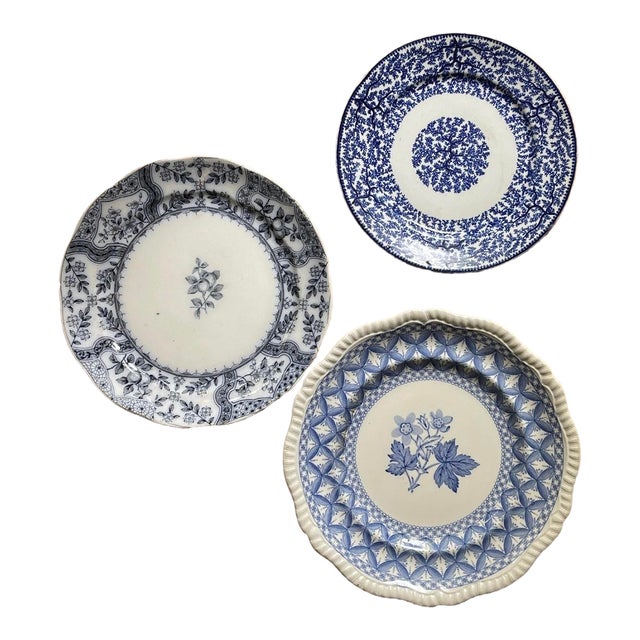 Collection of Three (3) Antique Blue and White Plates Gallery Wall For Sale