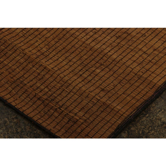 1950s Vintage Tuareg Runner Mat, Beige With Minimalist Tribal Geometric Pattern - Rug & Kilim For Sale - Image 5 of 7