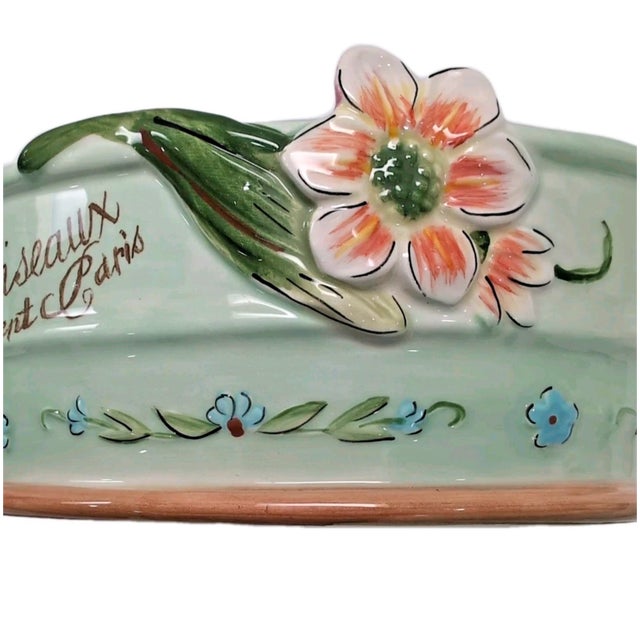 White Fitz and Floyd Toulouse Hen Covered Vegetable Serve Bowl Multicolor Hand Painted For Sale - Image 8 of 12