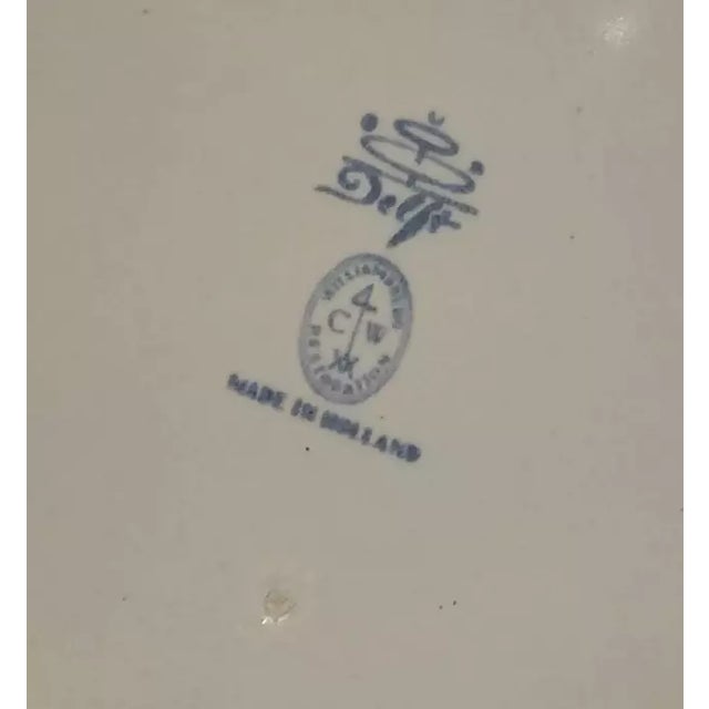 Blue Vintage Williamsburg Delft Large Vase Made by Oud in Holland C 49 "London Jar" For Sale - Image 8 of 8