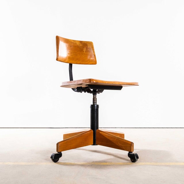 Angular Swivel Desk Chair from Giroflex, 1960s For Sale - Image 3 of 9