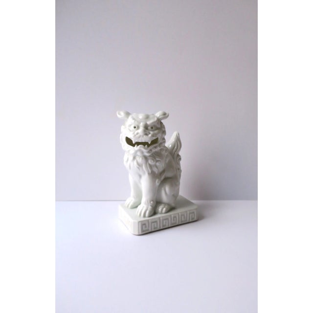 White Porcelain Foo Dog Lion Decorative Object or Bookend From Japan For Sale - Image 4 of 8