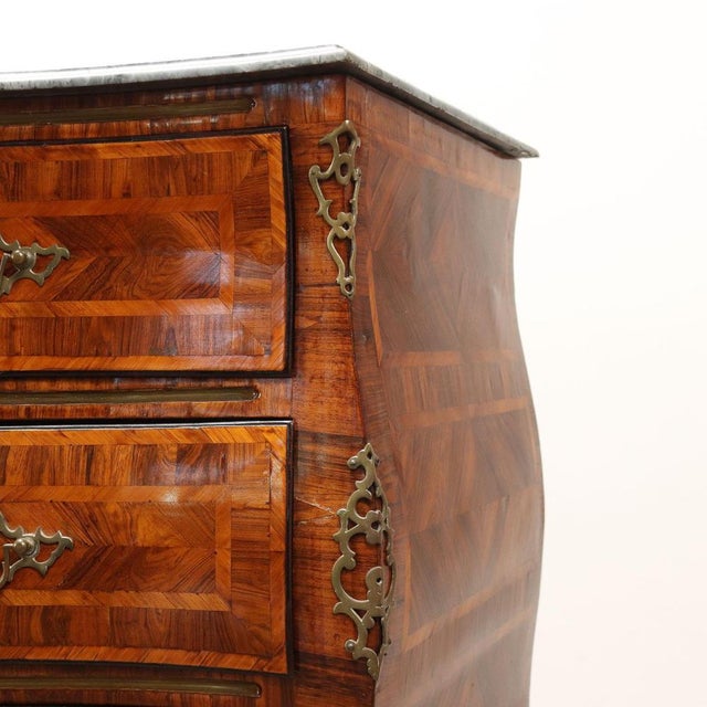 Baroque Chest of Drawers in Fir For Sale - Image 4 of 13