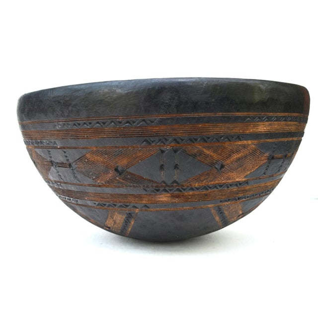 Large Antique Tuareg Wood Bowl For Sale In Los Angeles - Image 6 of 6