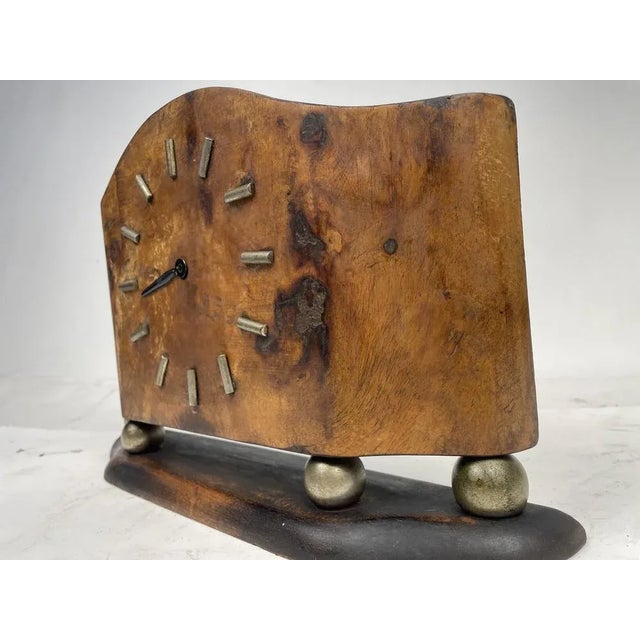 Beautiful Art Deco Walnut Mantel Clock, French, 1930s. Excellent furnishing object.