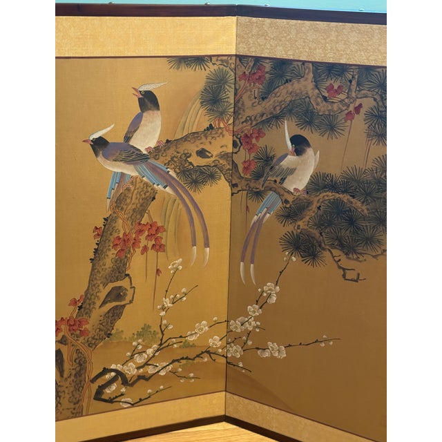 Vintage Hand-Painted 4-Panel Asian Folding Screen / Wall Art (1974) – Excellent Condition For Sale - Image 4 of 9