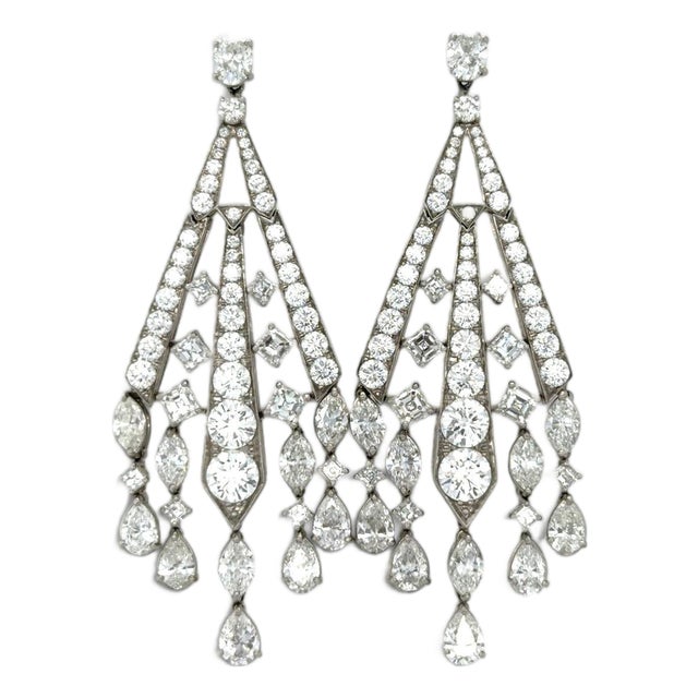 Vintage Diamond Chandelier Earrings, 16 Carats, Platinum, Pair For Sale