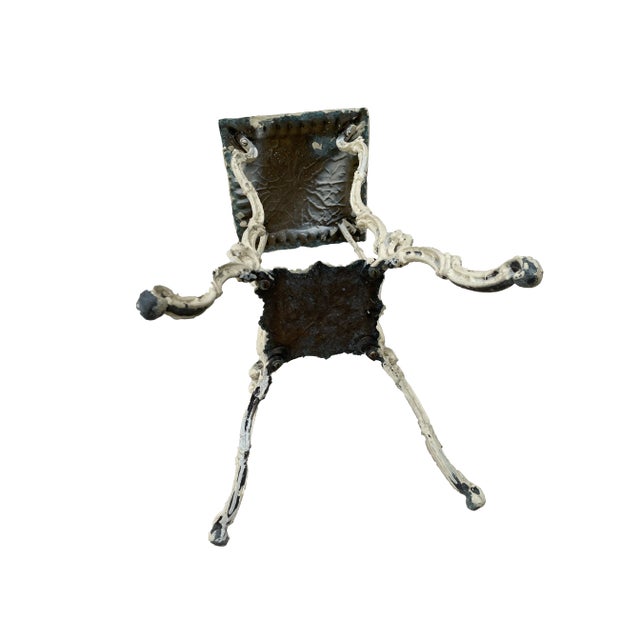 Vintage Victorian Style Pedestal/Planter Table For Sale In Miami - Image 6 of 6