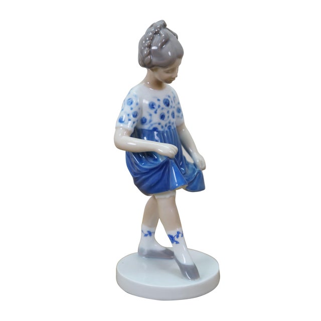 Traditional Rare 1990 Bing & Grondahl Porcelain My Favorite Blue Dress Figurine 2586 For Sale - Image 3 of 12