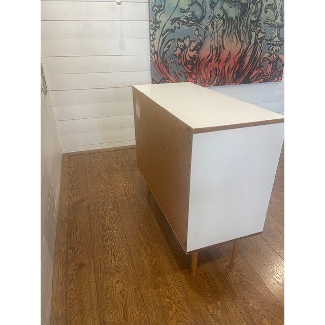 Vintage White Dresser by Tatra Nabytok, 1975 For Sale - Image 4 of 6