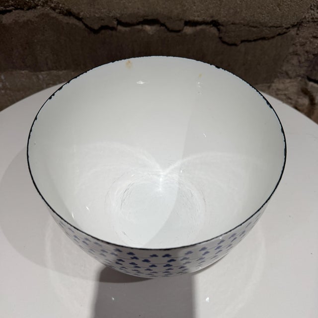 Arabia Arabia Finland Finel Enamel Bowl Blue Clover Siniapila Kaj Franck For Sale - Image 4 of 7