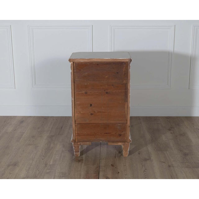 Neoclassical Pair of Swedish Neoclassical Painted Nightstands, circa 1880 For Sale - Image 3 of 13