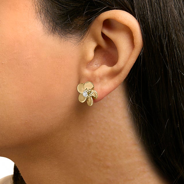 10K Yellow Gold 1/3 Cttw Lab Grown Diamond Flower Petal Stud Earrings For Sale - Image 4 of 5
