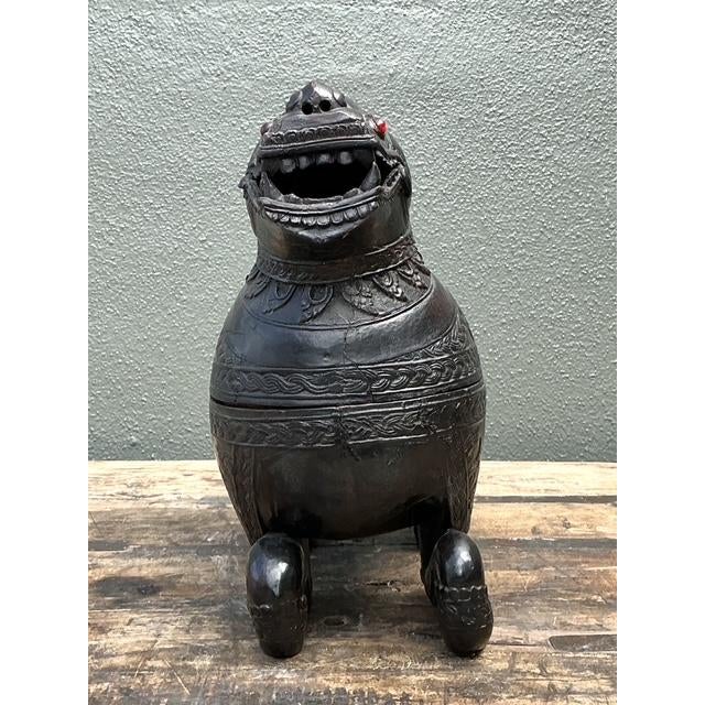 Vintage Asian Carved Wood Lion Box For Sale In West Palm - Image 6 of 12