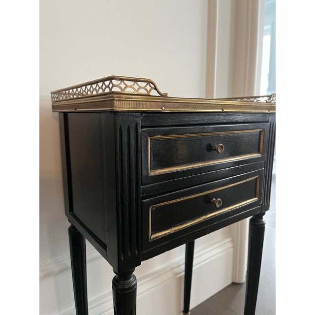 Early 19th Century Neoclassical Nightstand, Pair For Sale In New York - Image 6 of 9