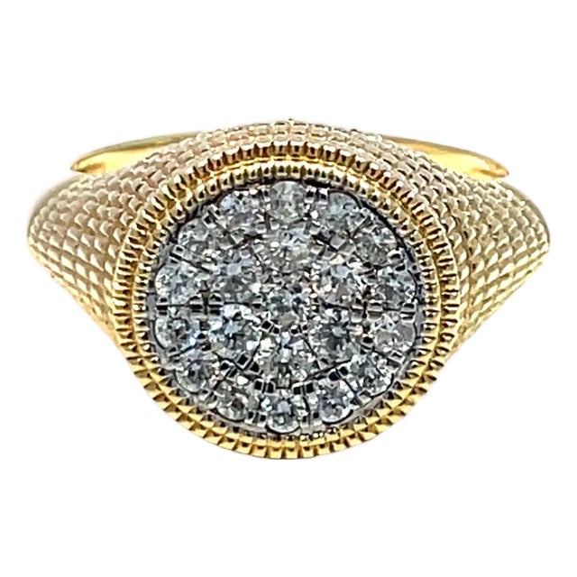 18k Yellow Gold Diamond Cluster Ring, Size 6.75 For Sale