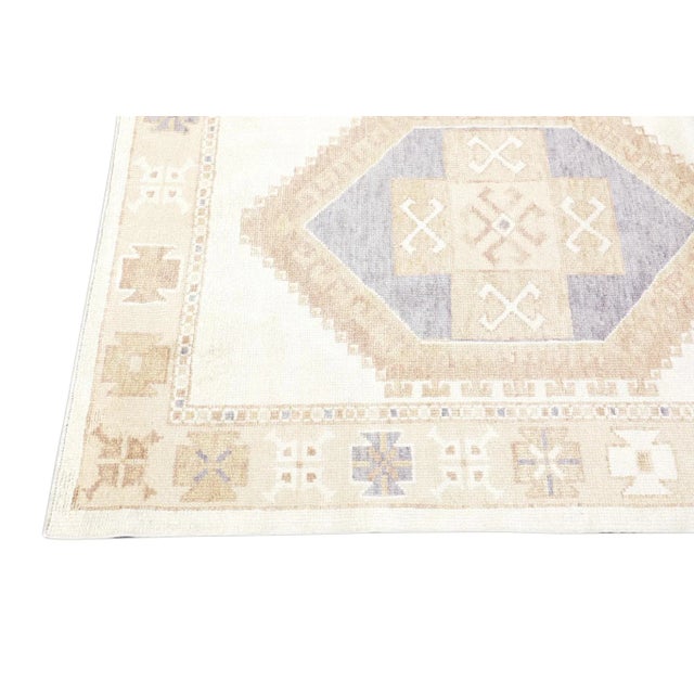 Tan & Gray Handwoven Turkish Oushak Rug 4'2" X 12'1" For Sale In Houston - Image 6 of 9