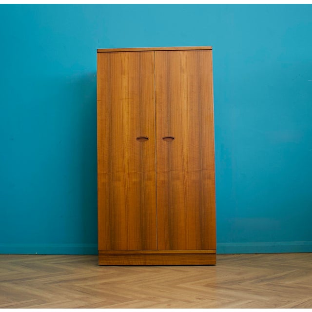 Mid-Century Modern Walnut Wardrobe from Uniflex, 1960s For Sale - Image 12 of 12
