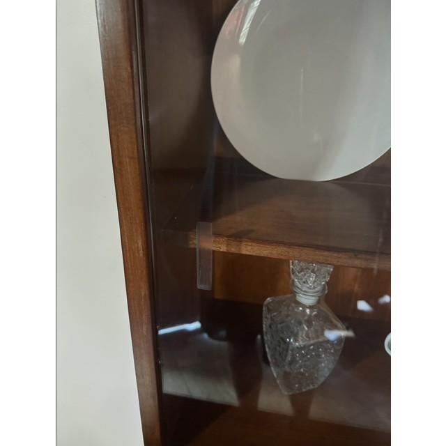 1960s Restored Mid Century Modern Walnut China Cabinet by Craddock Furniture For Sale In Miami - Image 6 of 10