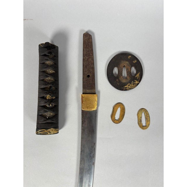 Wakizashi, Edo period, Japan, 17th-18th century. Sword For Sale - Image 11 of 12