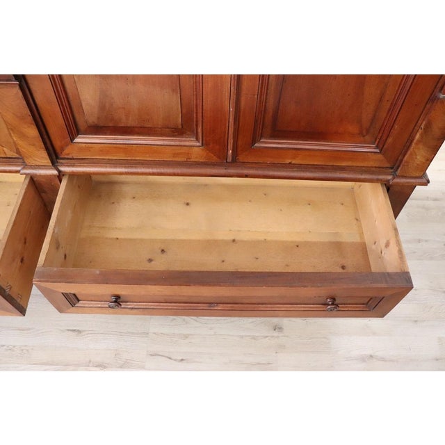 Large Antique 19th Century 4-Door Wardrobe in Walnut For Sale - Image 10 of 18