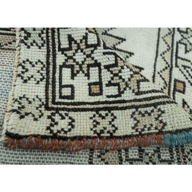 Turkish Vintage Rug 2'6" x 3'5" #20672 For Sale In Houston - Image 6 of 8