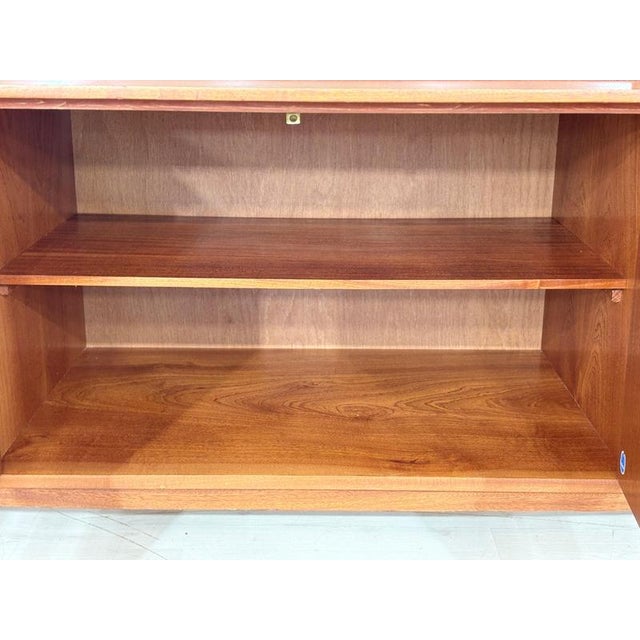 Vintage Bar Cabinet in Birch and Brass For Sale - Image 5 of 18