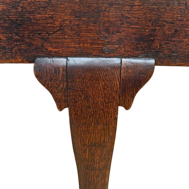 Early 18th Century English Oak Settle For Sale - Image 15 of 17