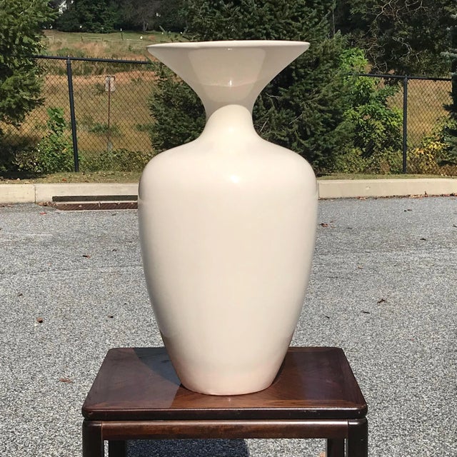 Jaru Vintage Modernist Jaru of California Oversized White Ceramic Vase For Sale - Image 4 of 13