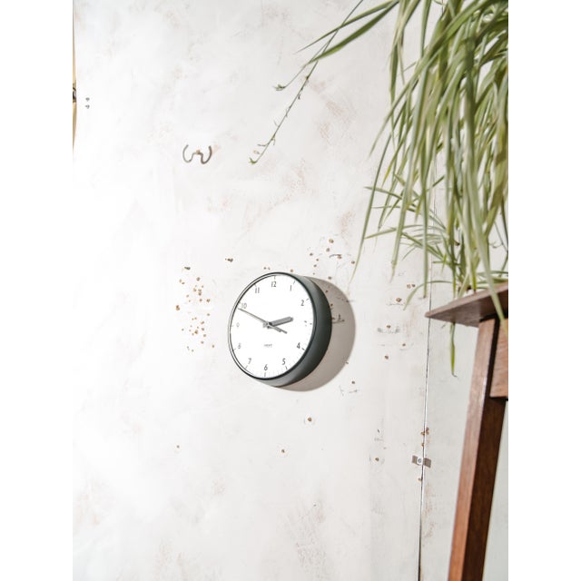 Clock in Black from Gent of Leicester, England, 1960s For Sale - Image 9 of 11