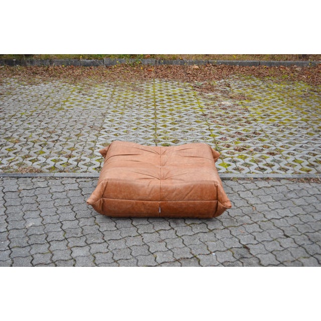 Vintage Togo Ottoman in Cognac Leather by Michel Ducaroy for Ligne Roset, 1970s For Sale - Image 10 of 13