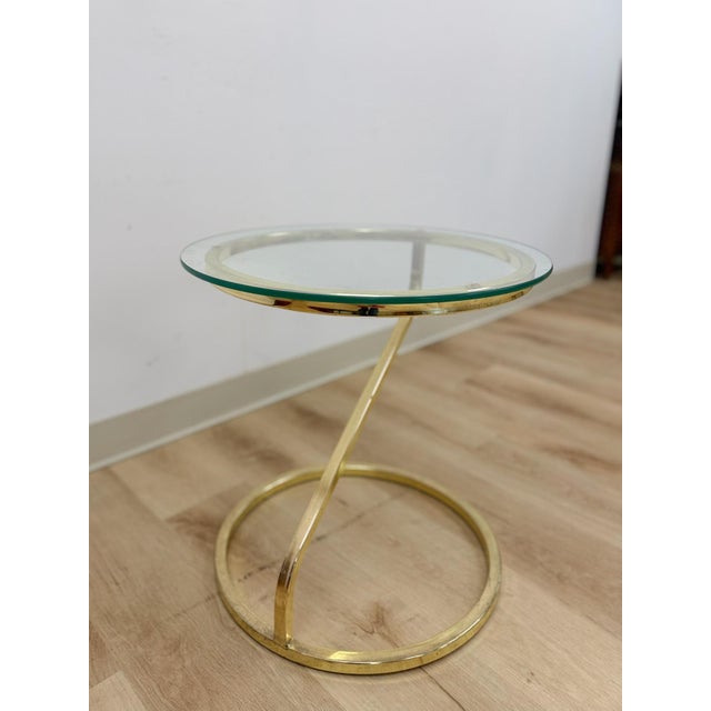 Mid 20th Century Round Brass Angular End Table Milo Baughman Style Postmodern Vintage MCM For Sale - Image 5 of 9