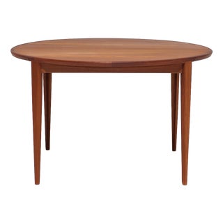 Round Extendable Dining Table in Teak by Henry Rosengren Hansen for Brande Møbelindustri, Denmark, 1960s For Sale