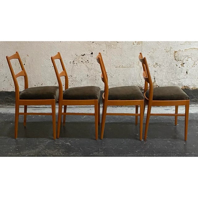 Set of Four Mid-Century Danish Modern Dining Chairs For Sale In Atlanta - Image 6 of 12