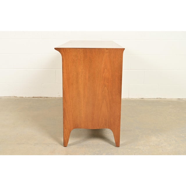 John Van Koert for Drexel Profile Mid-Century Modern Sculpted Walnut Dresser or Credenza, 1961 For Sale - Image 14 of 17