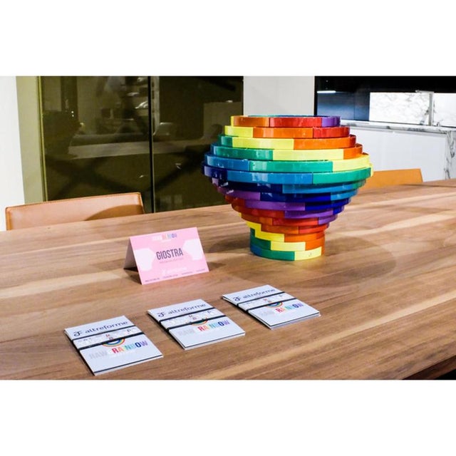 Contemporary Raw & Rainbow Giostra Sculpture in Powder-Coated Aluminum by Altreforme For Sale - Image 3 of 9