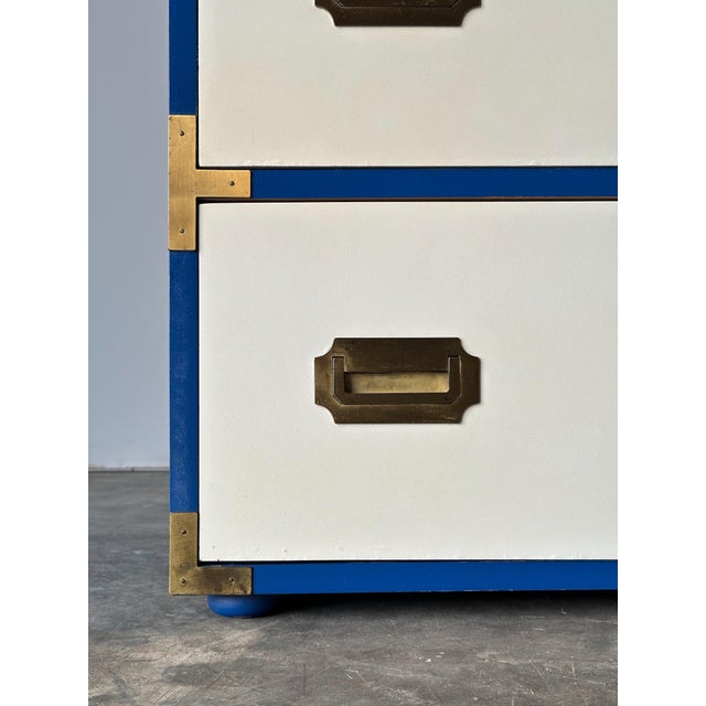 Blue & White Lacquered Campaign Chest of Drawers With Brass Hardware, 1970s For Sale - Image 10 of 17
