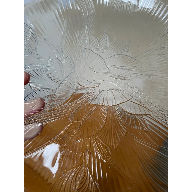 French Vintage French Arcoroc Floral Relief Glass Dinner Plates - Set of 10 For Sale - Image 3 of 6
