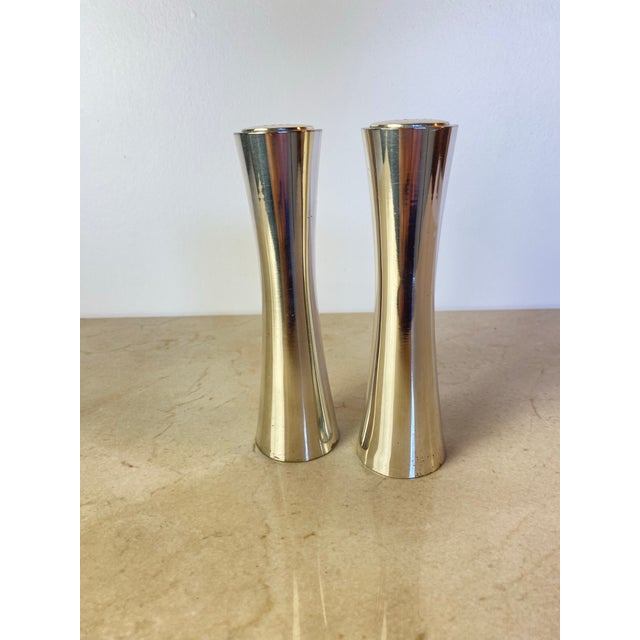 Mid 20th Century Vintage Japan Silverplate Hourglass Salt & Pepper Shakers, Mid-Century For Sale - Image 5 of 7