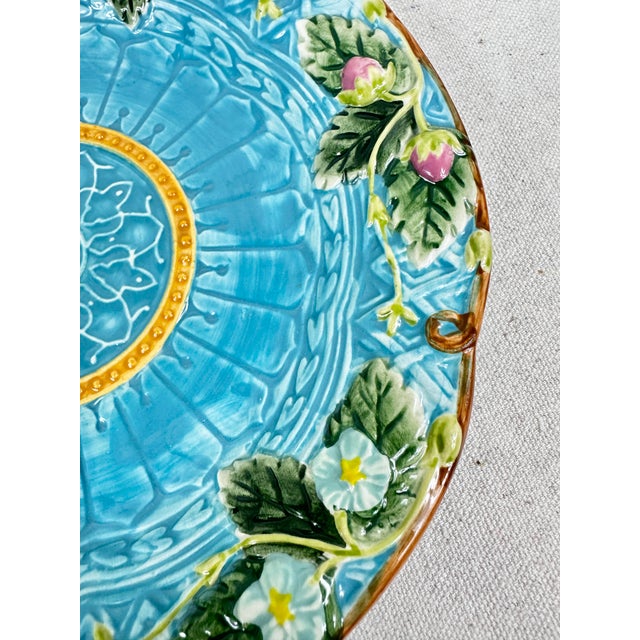 French Antique Rate 19th-Century French Sarreguemines Majolica Dessert Plate For Sale - Image 3 of 7