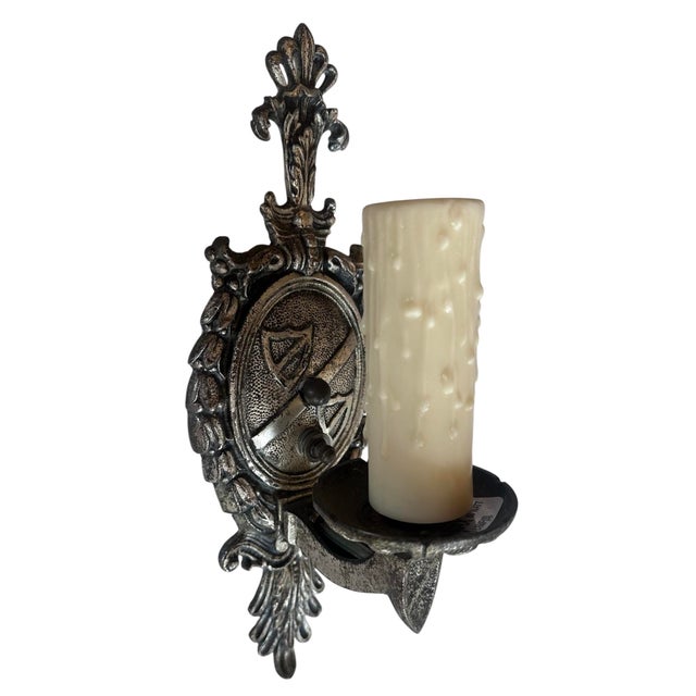 1910 Edwardian Original Silverplate Scones With Acanthus and Crest Motif, Great Aging Patina For Sale In Los Angeles - Image 6 of 6