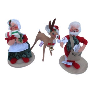 Vintage Annalee Santa Claus & Mrs Claus With Reindeer 1991 For Sale