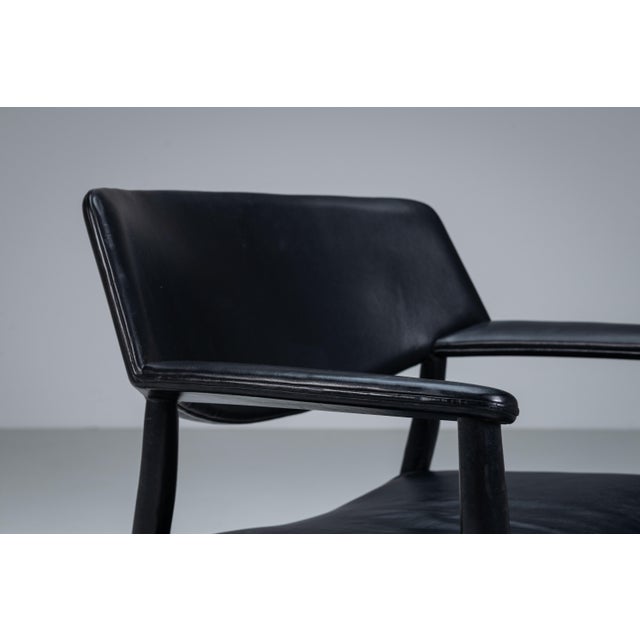 Black Mid-Century Armchair by Ejnar Larsen & Aksel Bender Madsen for Willy Beck For Sale - Image 8 of 11
